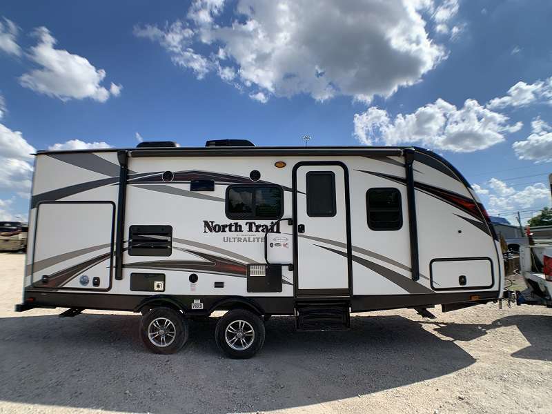 Vehicle Details | RV Rentals In Houston, Texas!